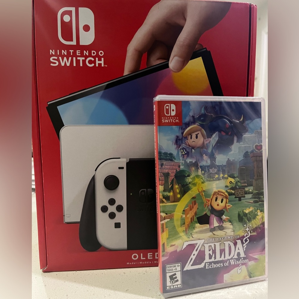 Nintendo - Switch – OLED Model w/Joy-Con - White (Brand New) + Game